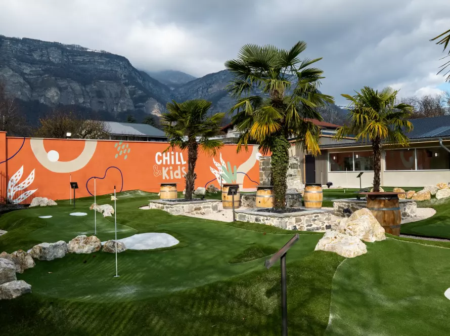 Espace ouvert dehors mini golf limineux