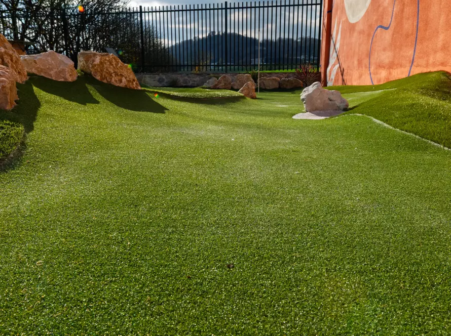 Espace ouvert dehors mini golf limineux