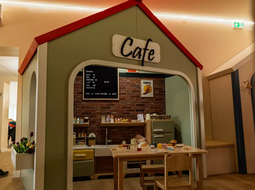 Zone 2- 7 ans coin Café